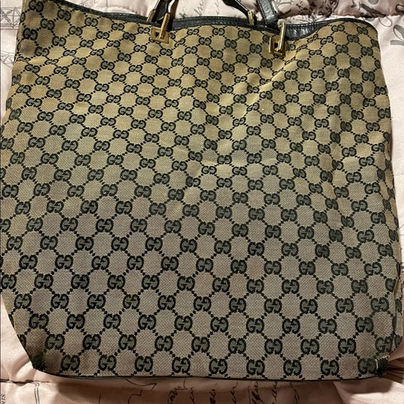 Authentic Gucci bag - Picture 9 of 16